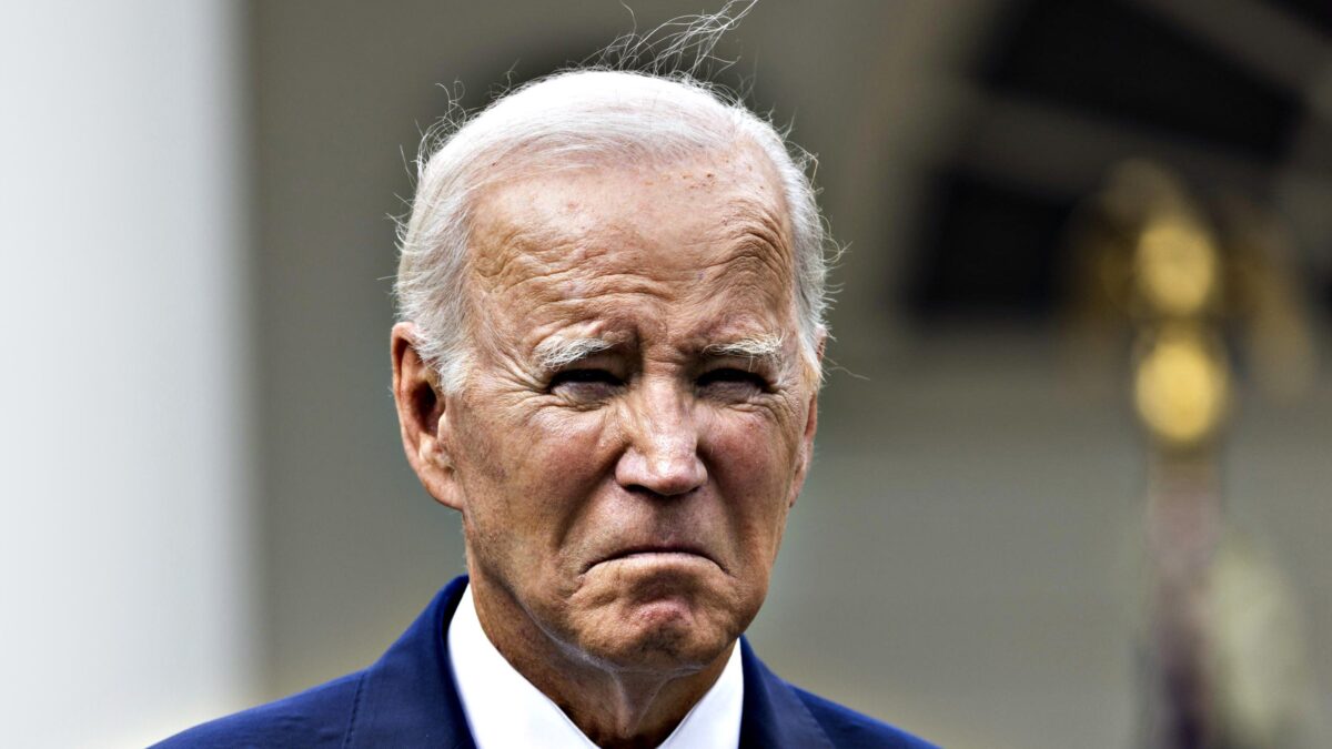 Ora Biden tratta con i repubblicani per ridurre gli aiuti all’Ucraina
