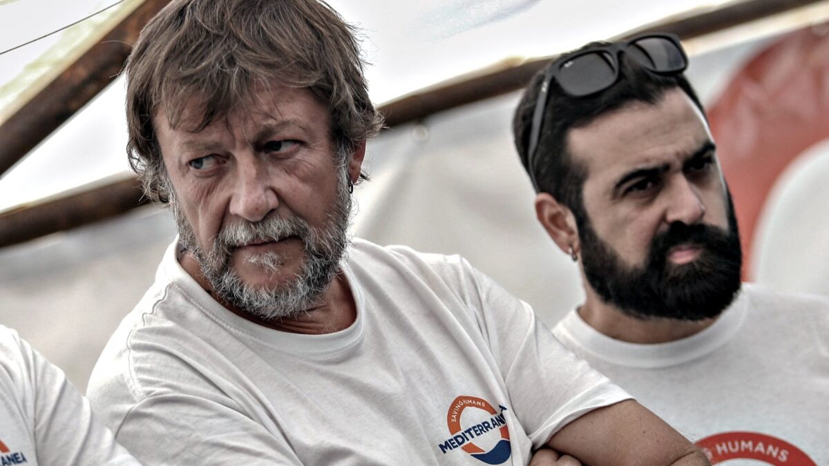 I vescovi hanno sorpassato a sinistra le Ong