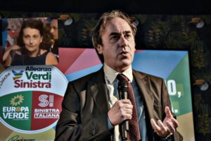 La sinistra urla al complotto sul video. La Lega rilancia: «La toga si dimetta»