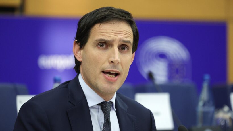 Socialisti a pezzi sul Green deal: slitta Euro 7