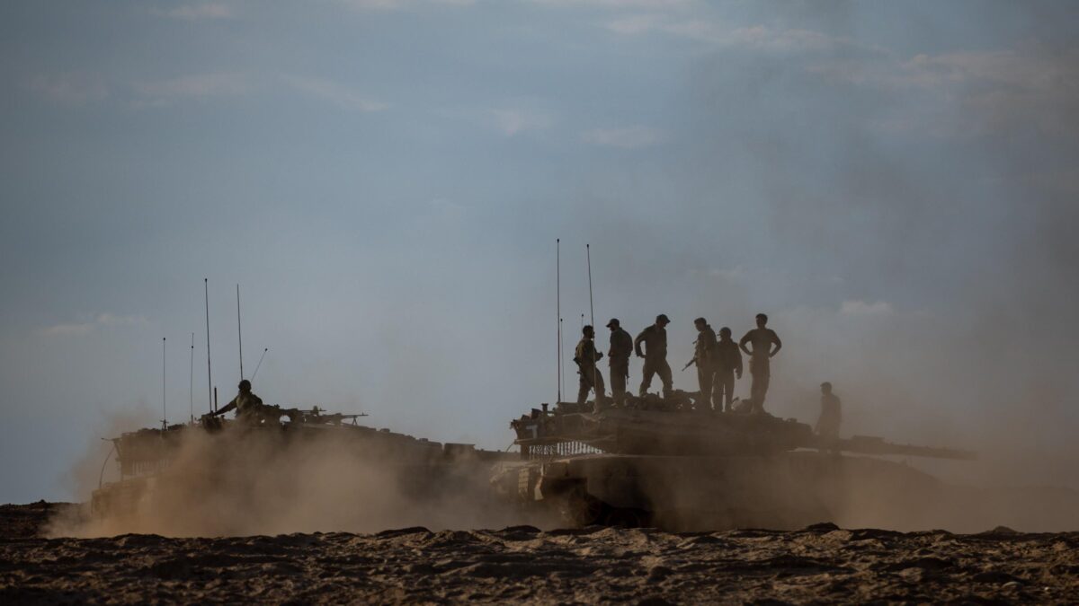 È partito l’attacco a Gaza. Due le vie di fuga ma l’Egitto sigilla i confini