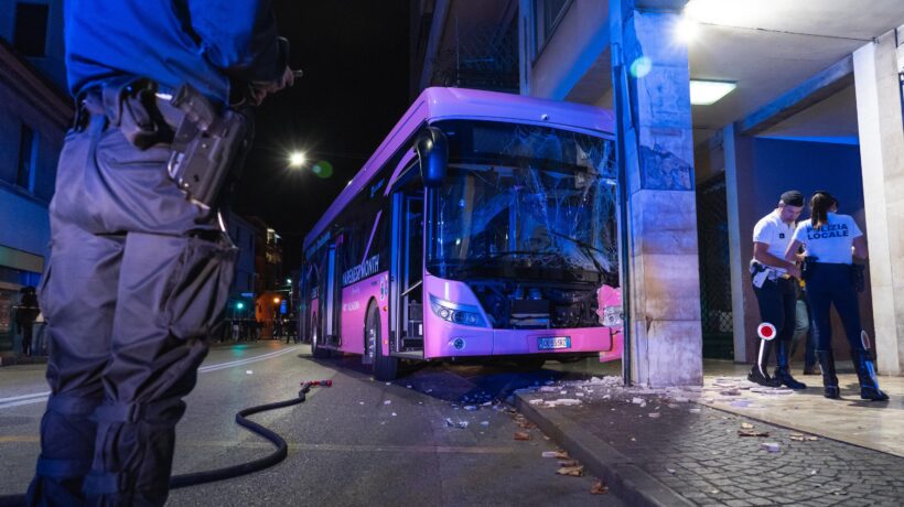 Un altro incidente, Mestre ferma i bus elettrici