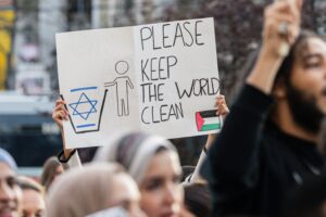L’Occidente che odia sé stesso tifa Hamas