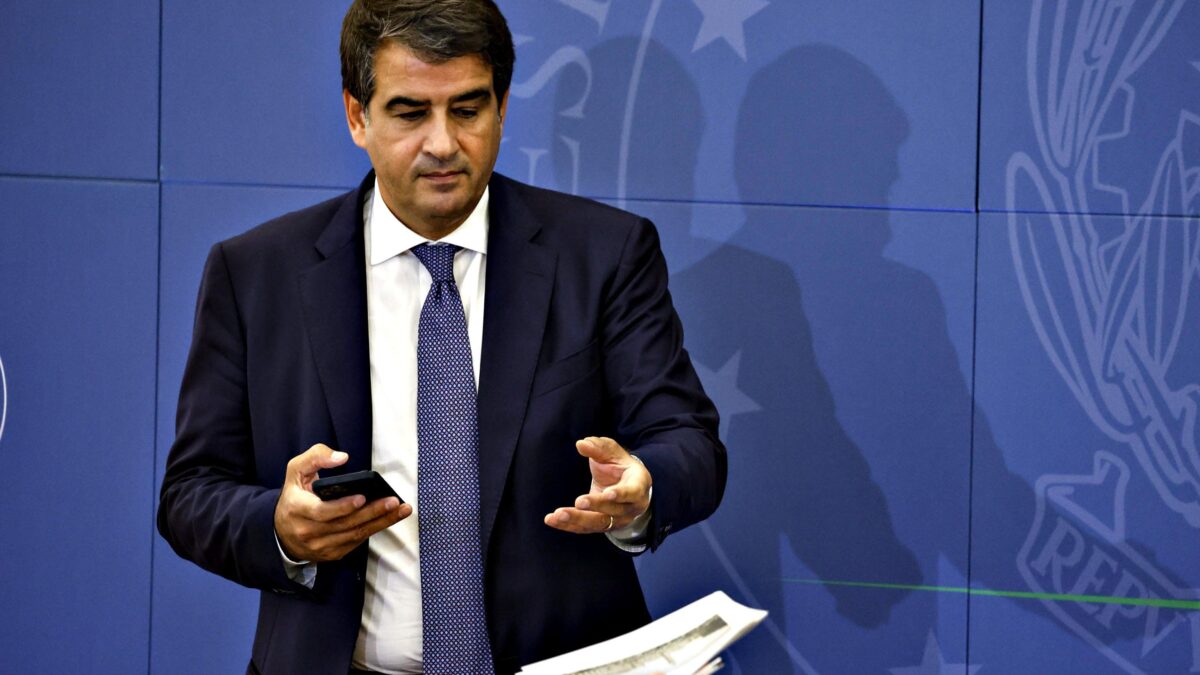 Il dl Energia salta all’ultimo momento. Timori di Fitto per le bacchettate Ue