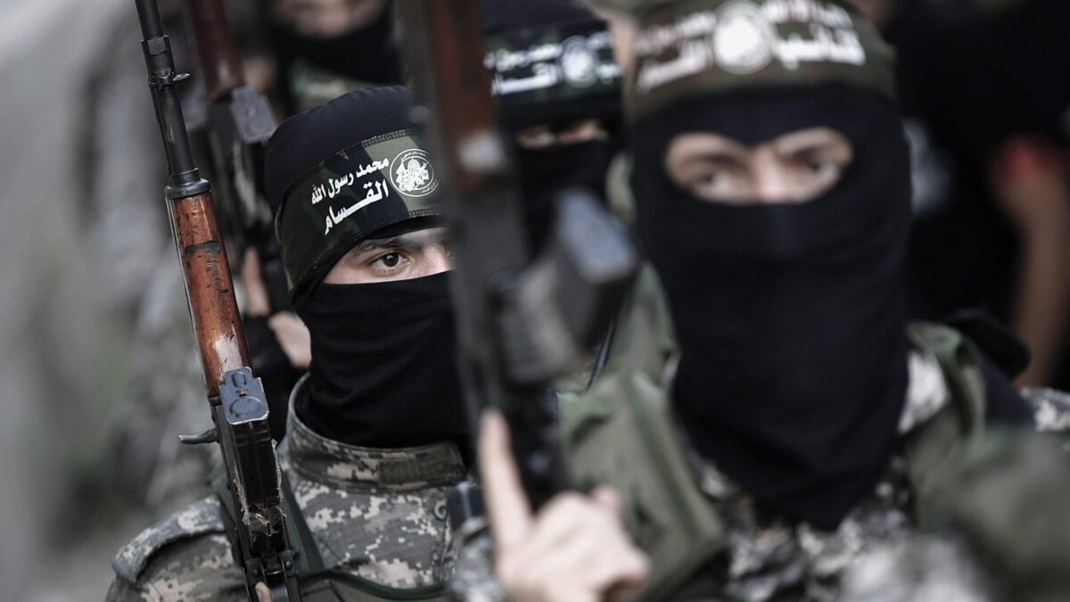 Non si può stare col popolo palestinese senza odiare terroristi e fanatici