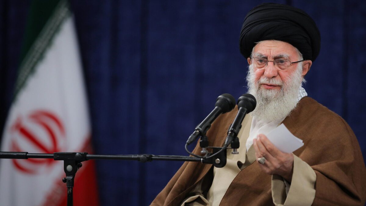 Bivio cruciale: attaccare Teheran o dialogarci