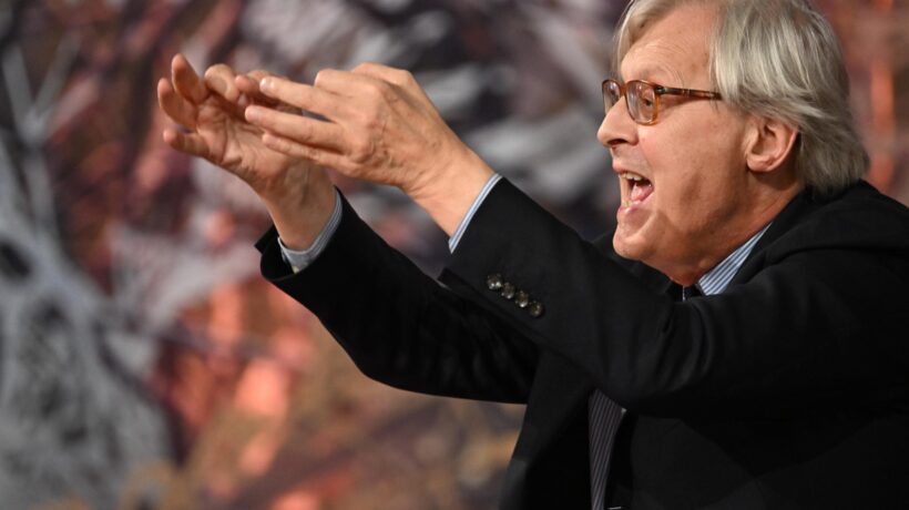 Sgarbi non guiderà la giuria di Miss Italia. E pure Fdi lo silura