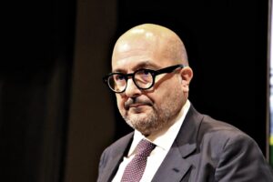 Sceneggiata della sinistra sul cinema. Solo limature sui contributi pubblici