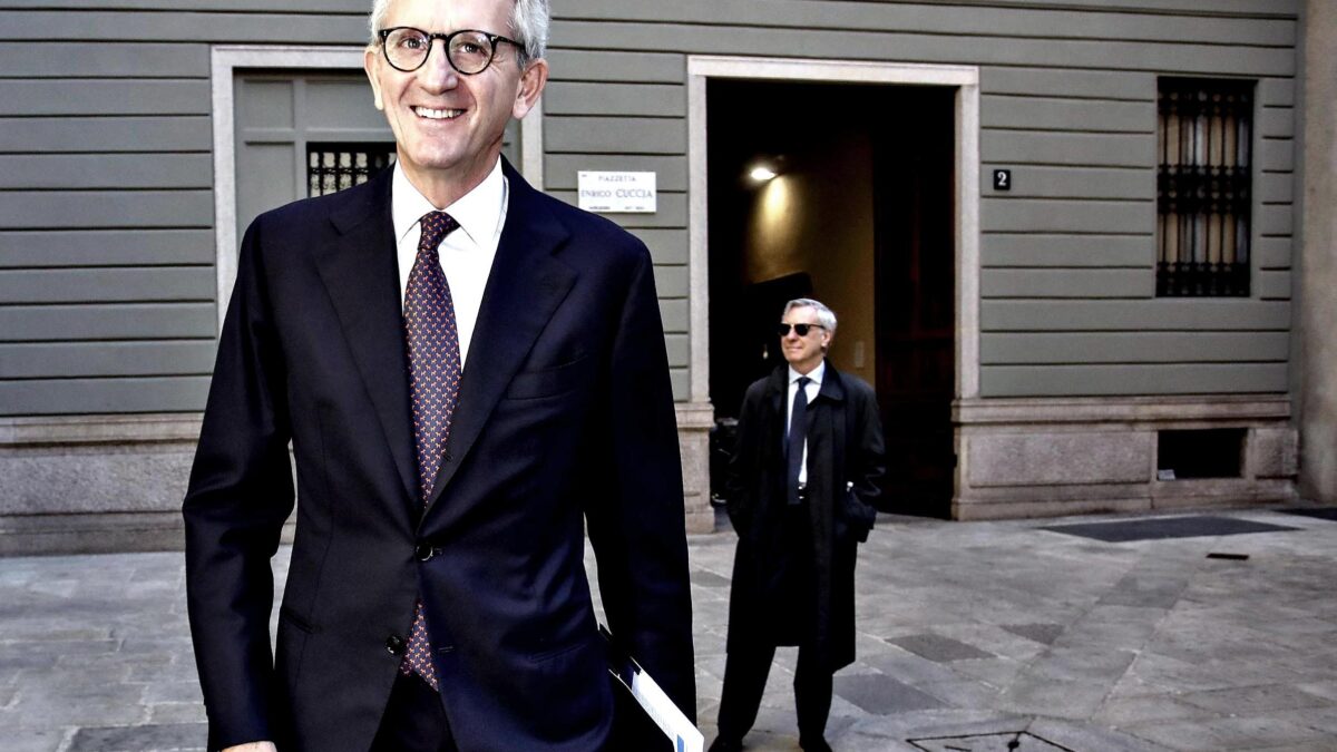 L’assemblea di Mediobanca tiene i vecchi manager. Nagel tende la mano a Delfin