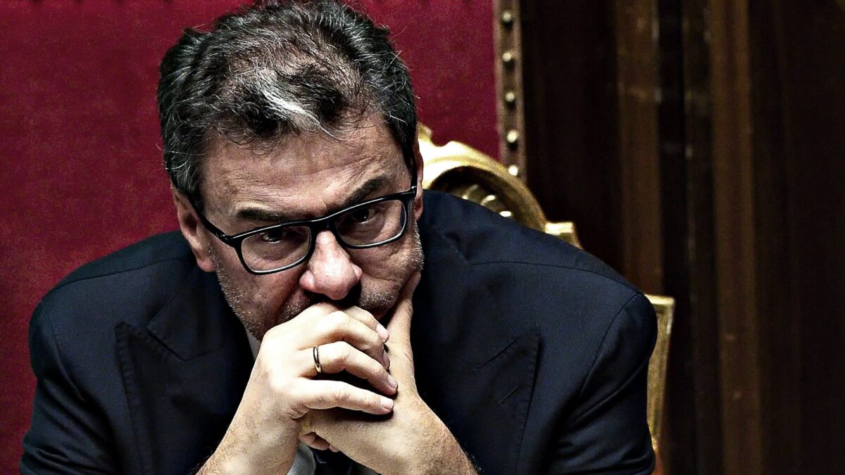 Sì alla manovra senza emendamenti. Giallo sul taglio dei fondi ai disabili