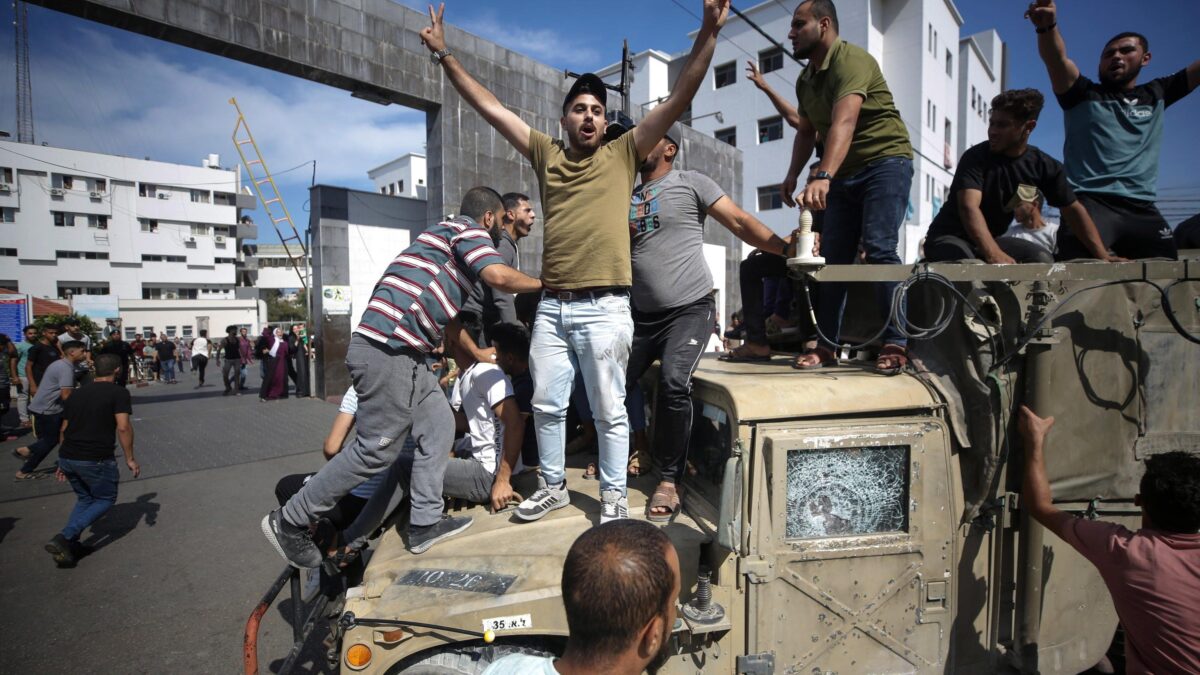 Ore 6.30: Hamas scatena l’inferno. Attacco a Israele, vittime e ostaggi