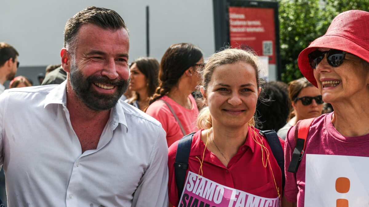Gli avvoltoi Lgbt in picchiata sul caso. «Adesso basta famiglia tradizionale»