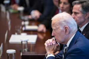 Biden: «Intesa Israele-Egitto Valico aperto in 24-48 ore». E preme per frenare l’attacco