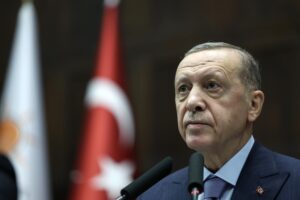 Il gioco pericoloso di Erdogan. «Hamas? Dei liberatori». E gli ayatollah lo applaudono