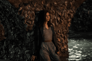 «Tutta la luce che non vediamo», la miniserie tratta dal romanzo di Doerr in arrivo su Netflix