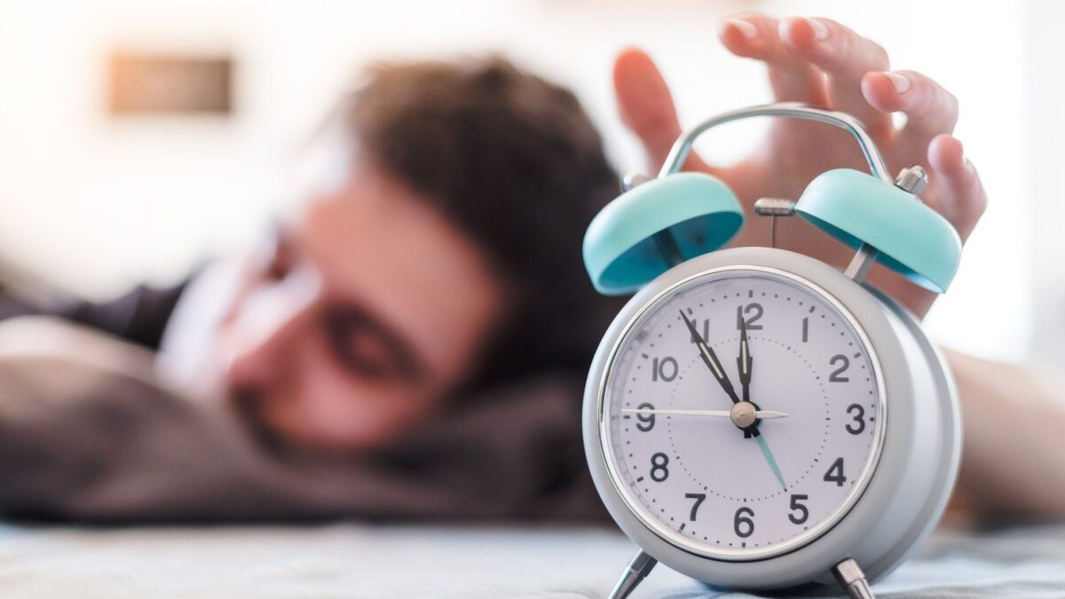 Siamo tornati all’ora solare e per molti è ancora un trauma