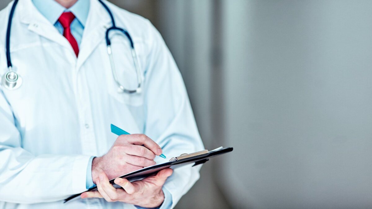 I medici che curano i danni da vaccino