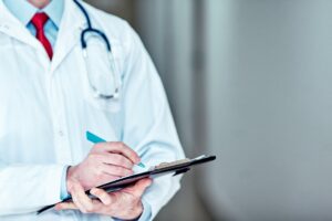 I medici che curano i danni da vaccino