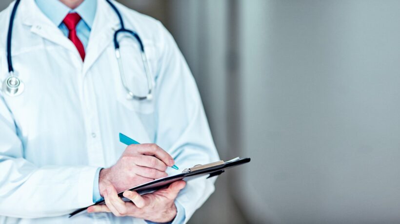 I medici che curano i danni da vaccino