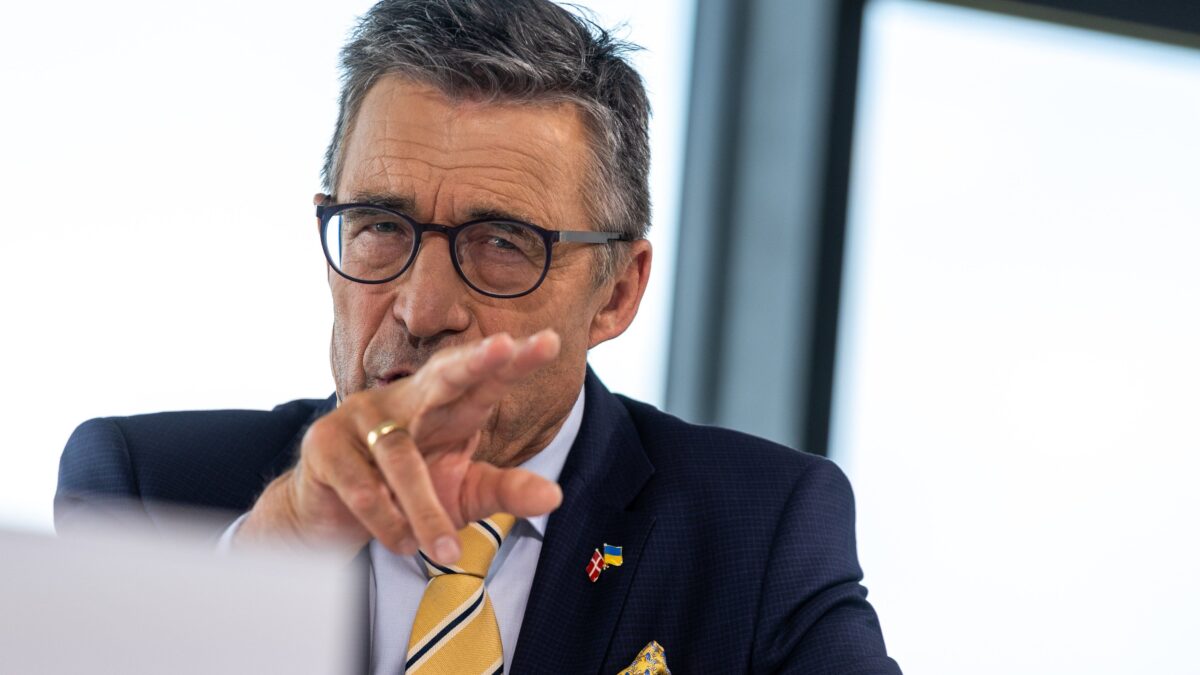 La Nato riprova a convincere Kiev. «Nell’Alleanza ma senza il Donbass»