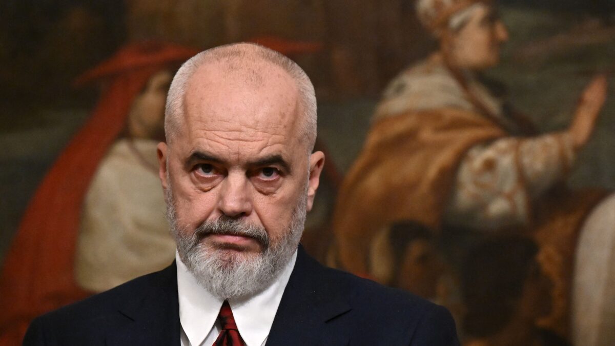 Il Pd vuole cacciare Rama dal Pse: «aiuta l’Italia»