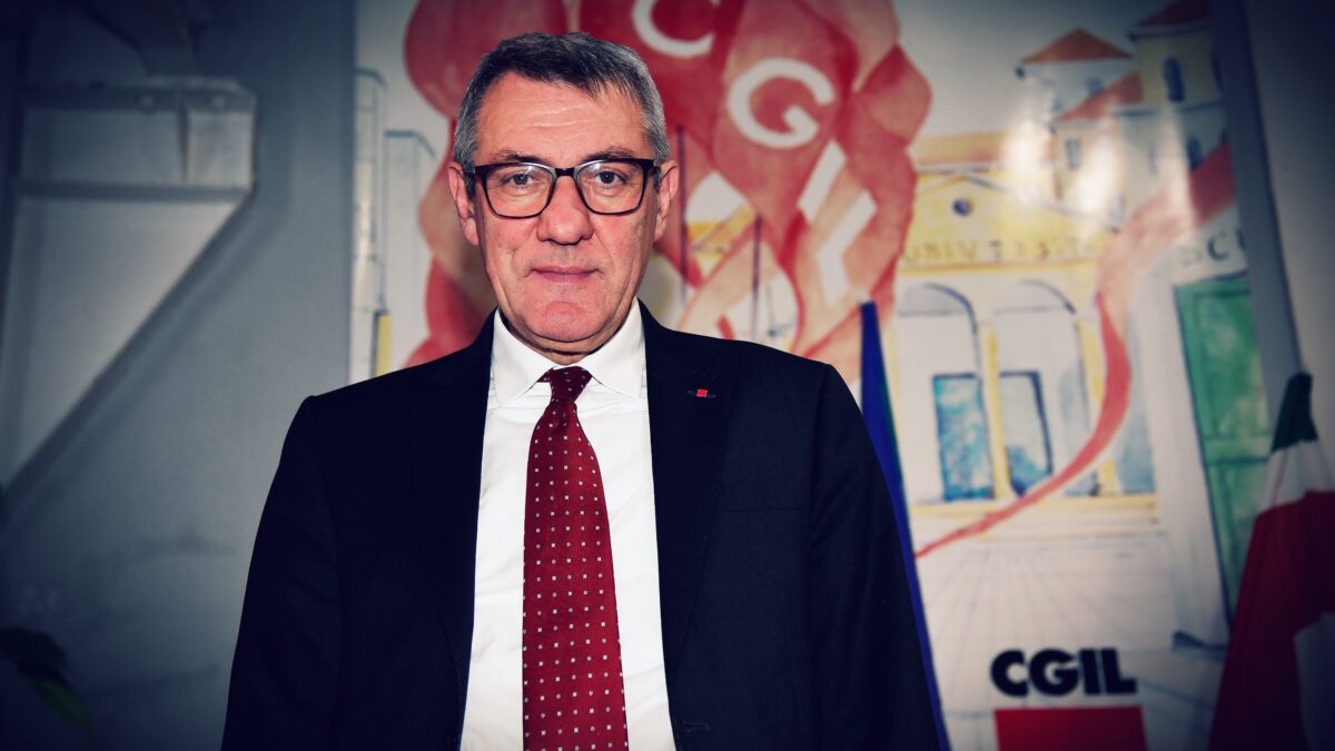 Landini sciopera per il lavoro: il suo