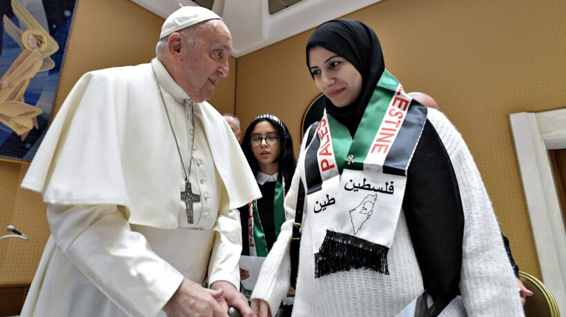 «Genocidio a Gaza», bufera sul Papa