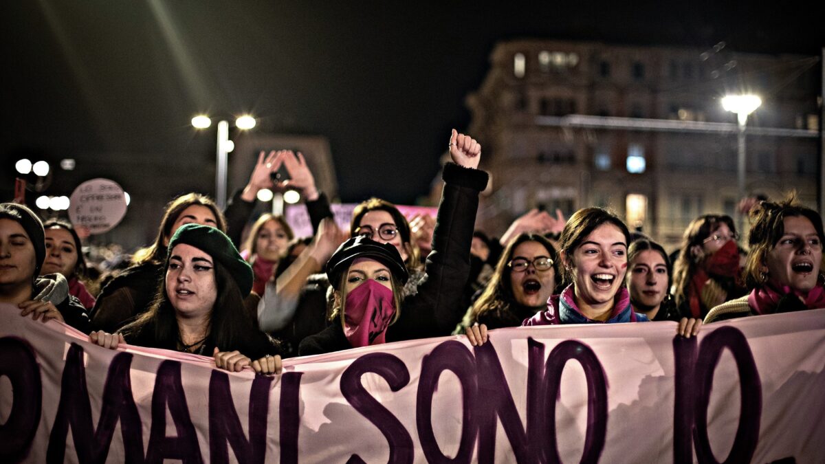 Altro che patriarcato, questa è lotta alla famiglia