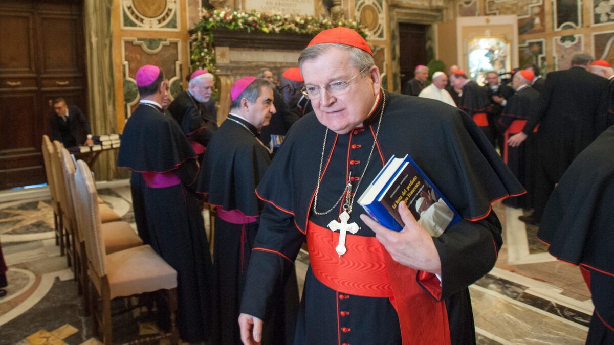 Francesco minaccia un altro nemico: «Tolgo a Burke casa e stipendio»