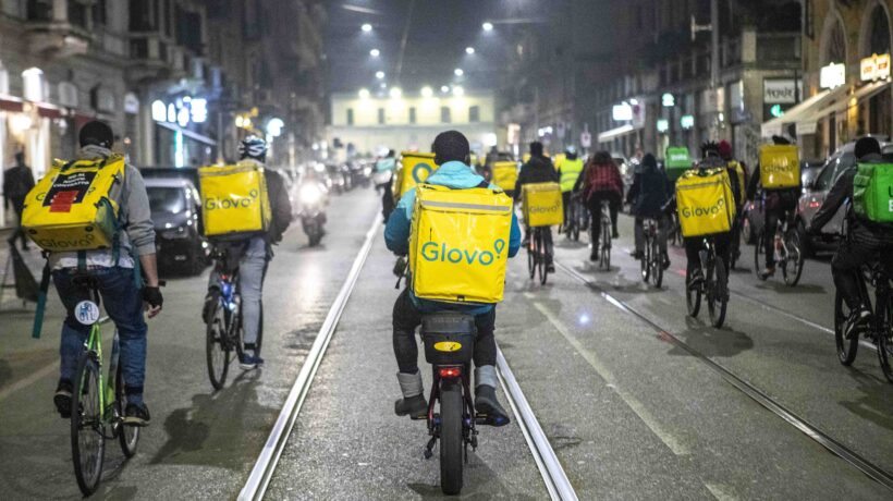 I rider insegnano: per le sigle rosse gli operai sono mero strumento