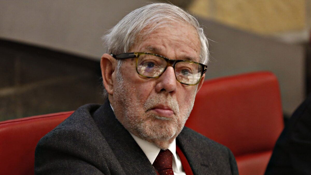 La sinistra appesa a tecnici e «monumenti»