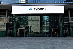 Intesa su Isybank: «Risolveremo»