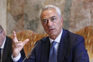 La sinistra fa slittare le misure contro l’emergenza migranti