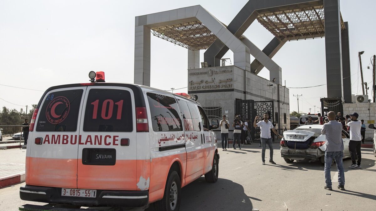 Rafah apre le porte: «Fuori 500 stranieri»