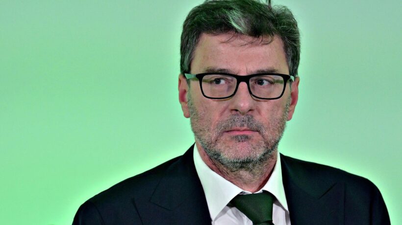 Meno aiuti alle madri per salvare le pensioni