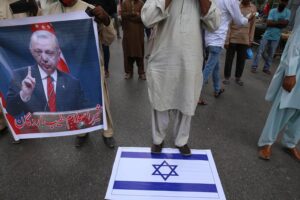 Cresce la tensione tra Israele e la Turchia