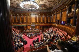 Slittato a oggi il voto sulla commissione