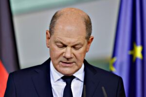 I giudici bocciano Berlino sugli aiuti e riaprono la partita dei microchip