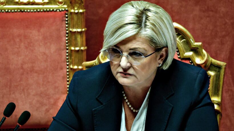 Stop anche per medici e infermieri