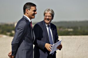 Gentiloni specula sul pateracchio spagnolo