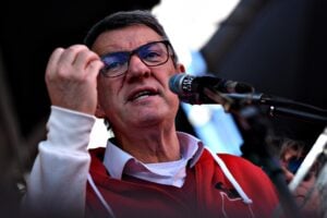 La Cgil si condanna a diventare un partito