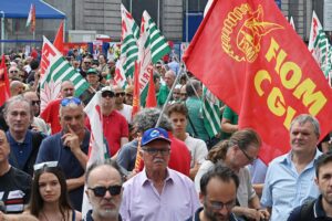 Segretaria Cisl cacciata dalla Fiom mentre la Cgil dà lezioni sulle donne
