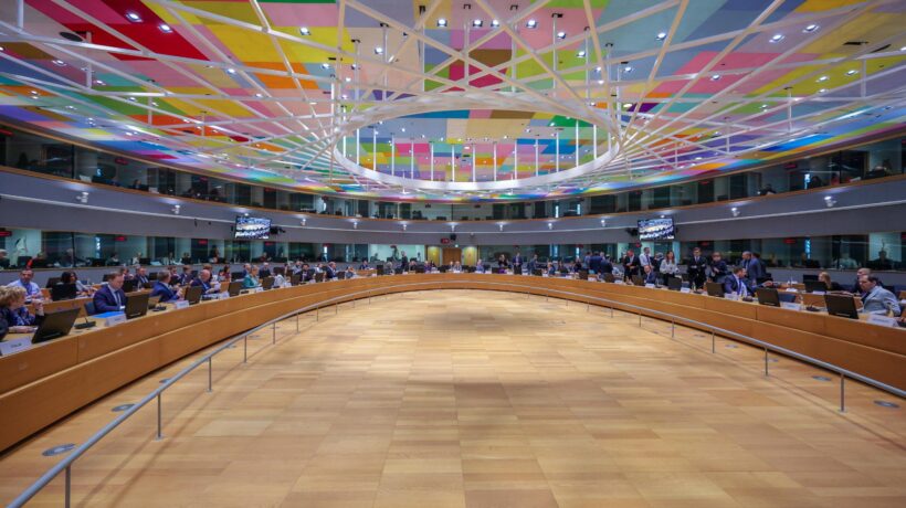 Sventato il blitz per cancellare il voto all’unanimità nel Consiglio Ue