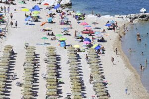 La Cassazione ribalta l’Europa sui balneari: possibili le proroghe