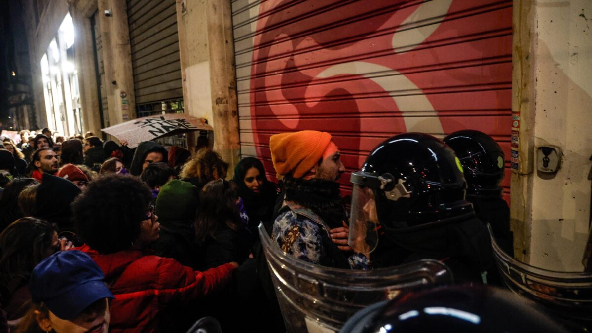 Sinistra zitta sull’ordigno contro Pro vita