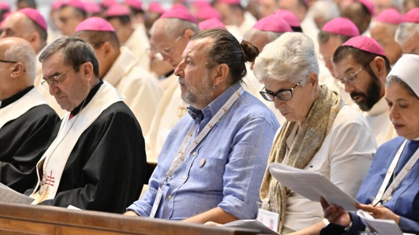 Casarini & C. usavano il Papa per fare soldi. E poi: «I vescovi sono c…»