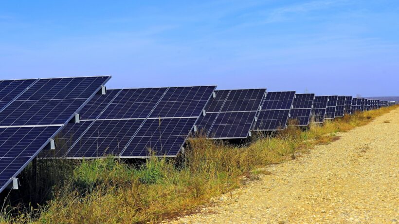 Luigi Fressoia: «Eolico e fotovoltaico non servono. E per di più deturpano il paesaggio»