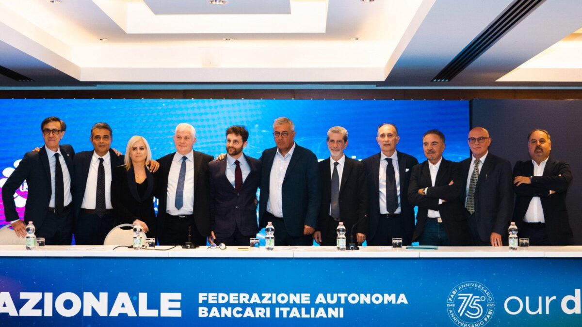 Il contratto dei bancari diventa aggiornabile