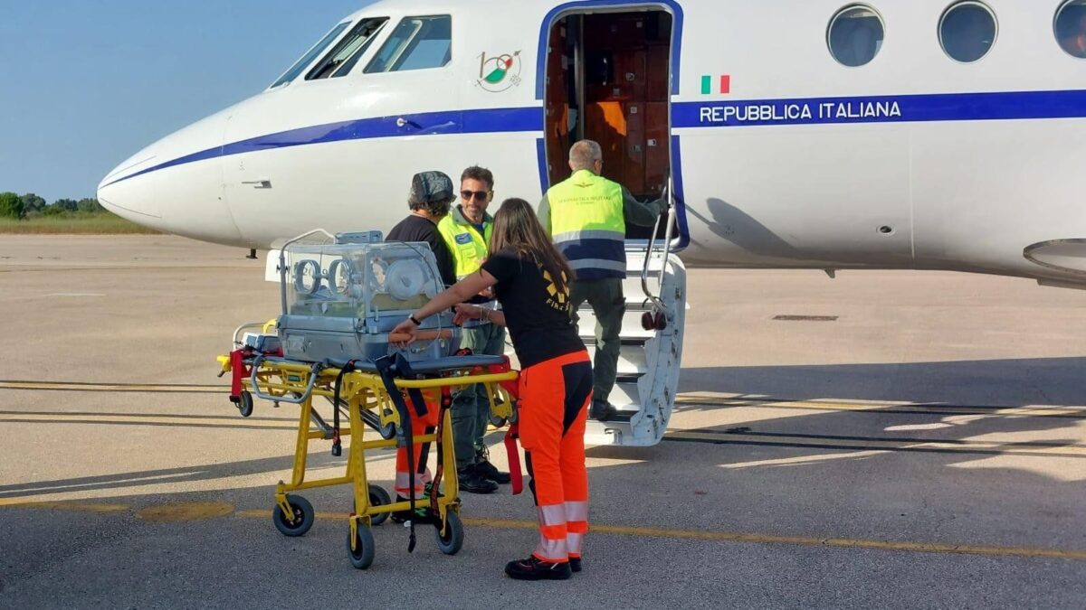 Nel 2023 l’Aeronautica militare ha fatto 160 missioni di soccorso