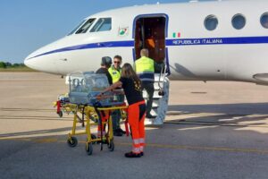 Nel 2023 l’Aeronautica militare ha fatto 160 missioni di soccorso